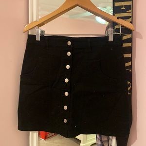 💙 CLOSET CLEANOUT 3 for $20 SALE 💙 Black Button Down Skirt